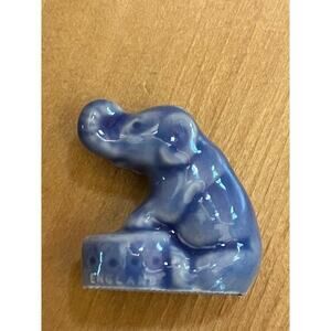 Vintage Wade of England Noah's Ark Blue Ceramic Elephant figurine.